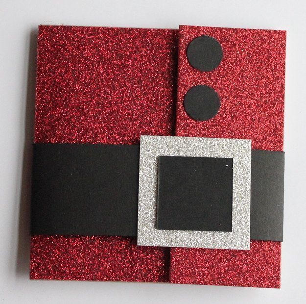 χειροποίητες Χριστουγεννιάτικες κάρτες σε σχέδιο στολής του Άγιου Βασίλη χειροποίητες Χριστουγεννιάτικες κάρτες σε σχέδιο στολής του Άγιου Βασίλη