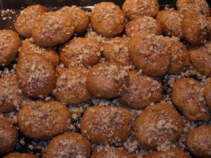 Τα μελομακάρονα του Άκη Πετρετζίκη! Τα καλύτερα μελομακάρονα που φάγατε ποτέ!