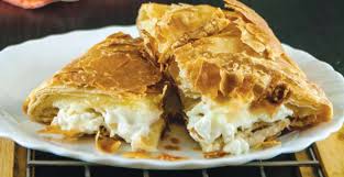 kremodis_turopita_me_3_kiniseis