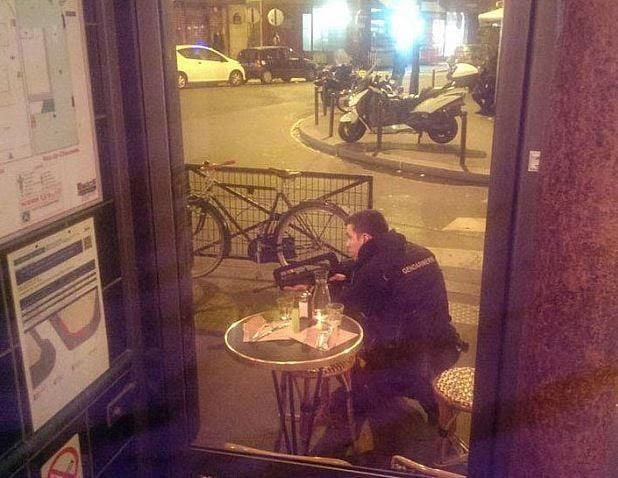 Πολλαπλό τρομοκρατικό χτύπημα με τουλάχιστον 40 νεκρούς στο Παρίσι8