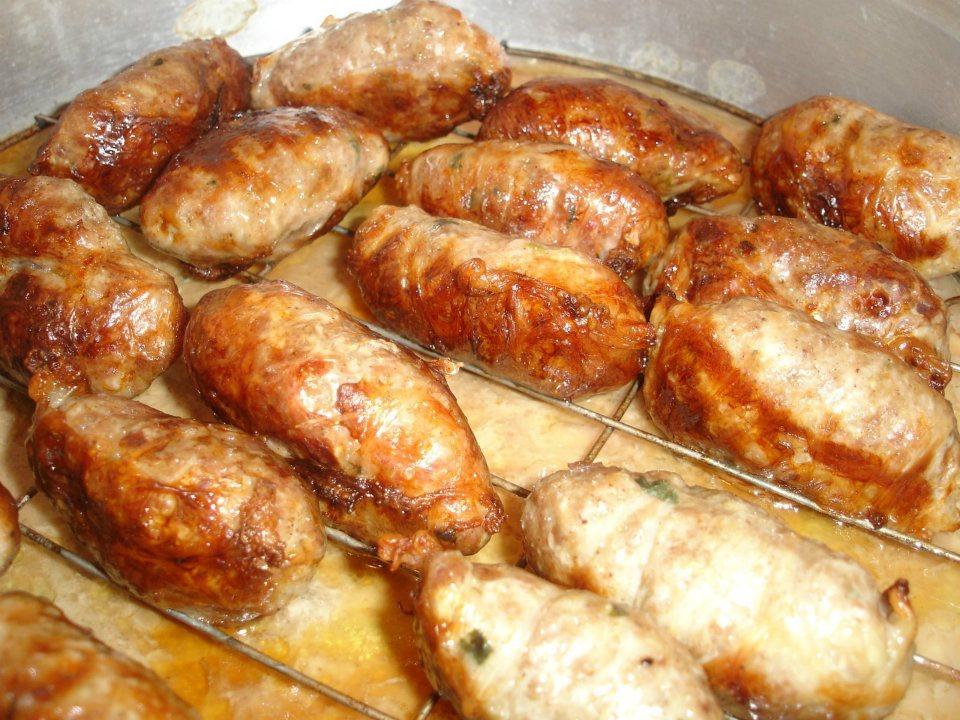 Παραδοσιακές  πεντανόστιμές σεφταλιές