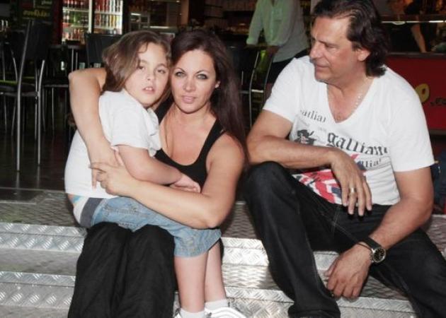Νένα Χρονοπούλου: Το “πείραμα” και η θεραπεία που έσωσαν τον γιο της!