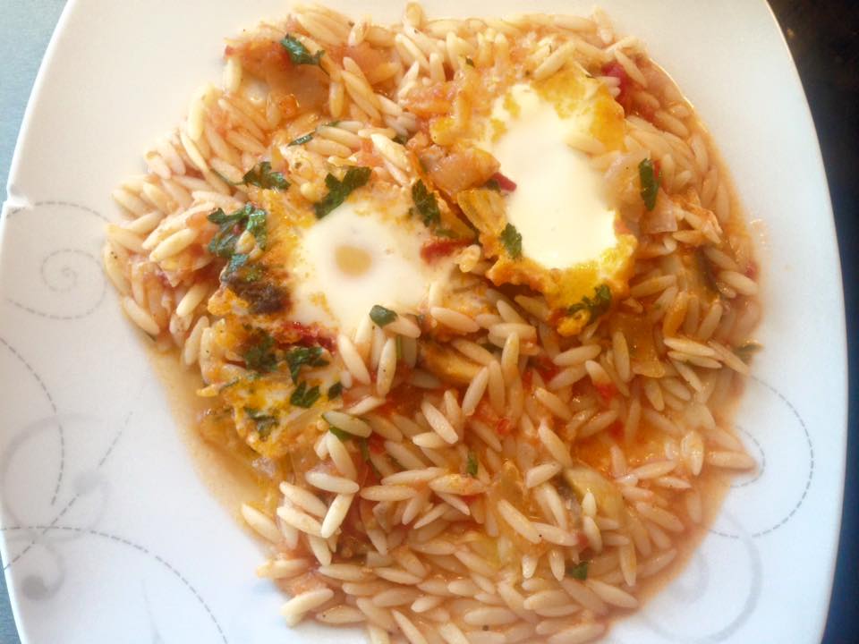 κριθαρακι με αυγα1