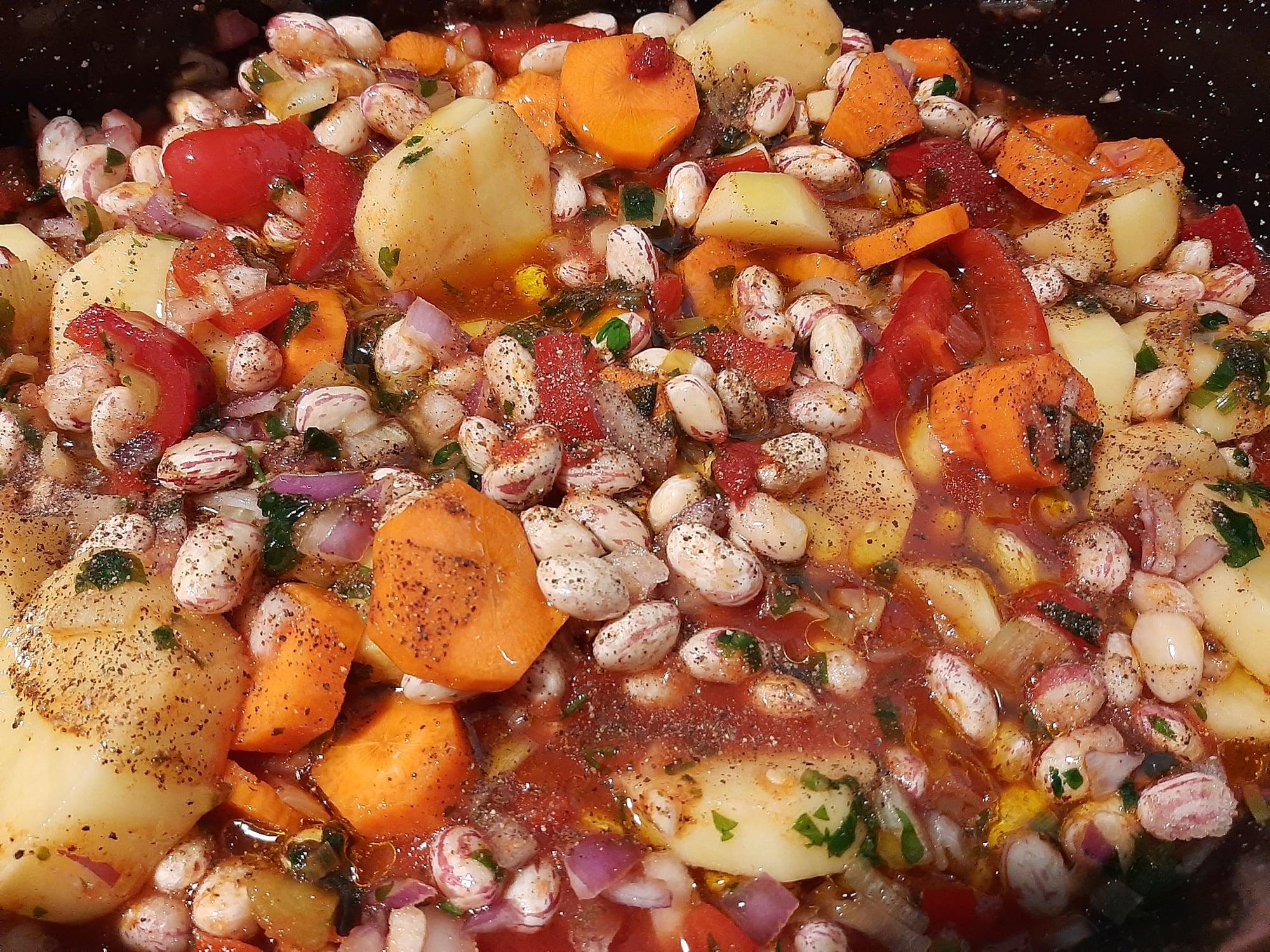 Φασόλια χάντρες στη γάστρα