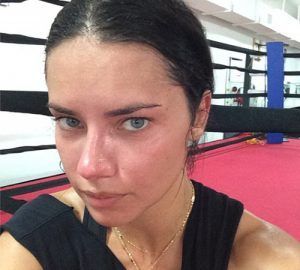 Διάσημες σταρ του Χόλιγουντ χωρίς ίχνος μακιγιάζ.