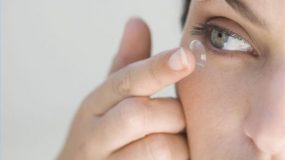 Φακοί επαφής:Πως μπορούν να βλάψουν τα μάτια σας