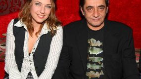 Ένα από τα πιο αγαπημένα ζευγάρια της ελληνικής showbiz παίρνει διαζύγιο μετά από 25 χρόνια