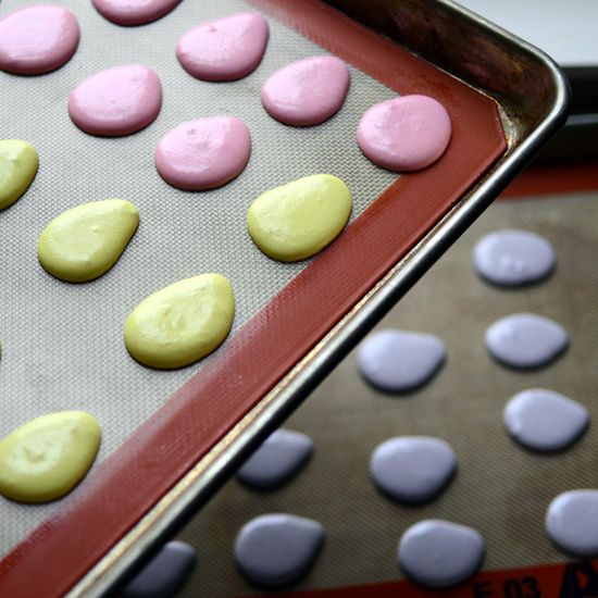 πασχαλινα μακαρον