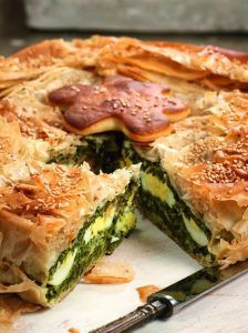 tourta-me-xorta-kai-brasta-avga-exo-430x575