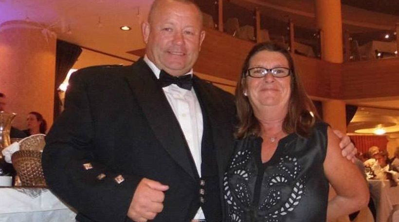 Η κόρη του Άγγλου-κτήνους που βίαζε τα παιδιά του στα Χανιά «λύνει» τη σιωπή της