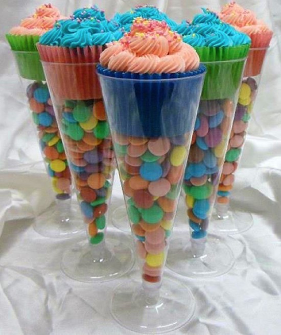 Plastic-Flute-Cupcake-Holder-Party-Favours-550x655-550x655