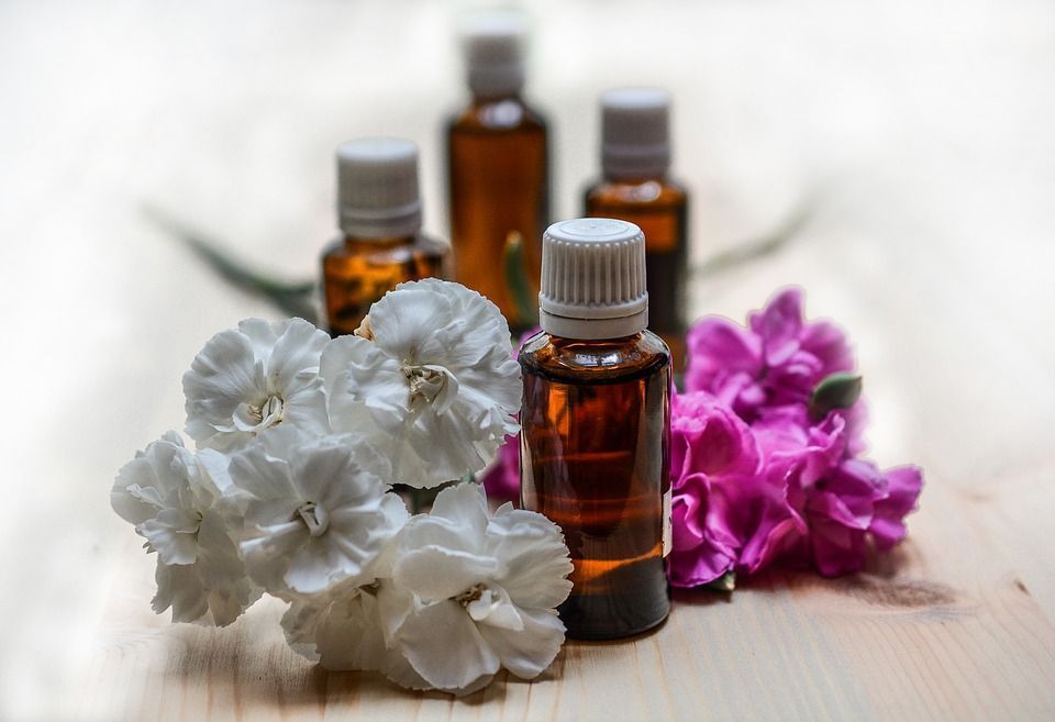 essential-oils-1433692_960_720