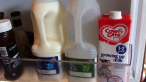 Γιατί δεν πρέπει να βάζετε το γάλα στην πόρτα του ψυγείου το καλοκαίρι