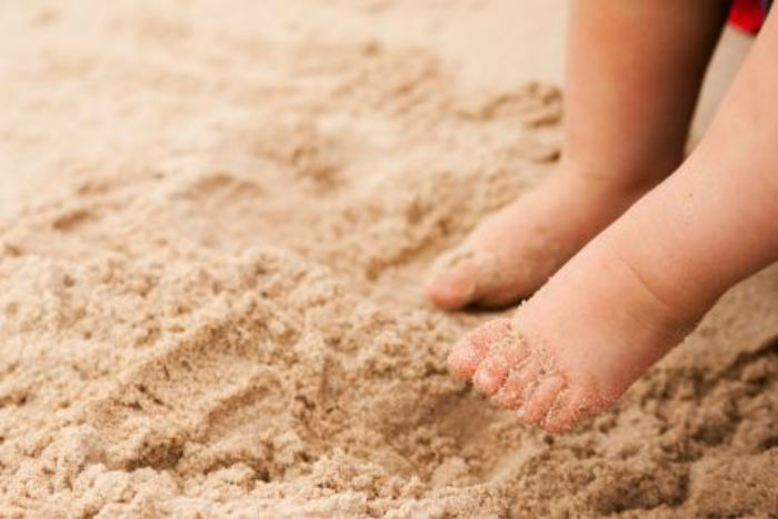 Γονείς προσοχή: Η άμμος κρύβει κινδύνους για τα παιδιά!