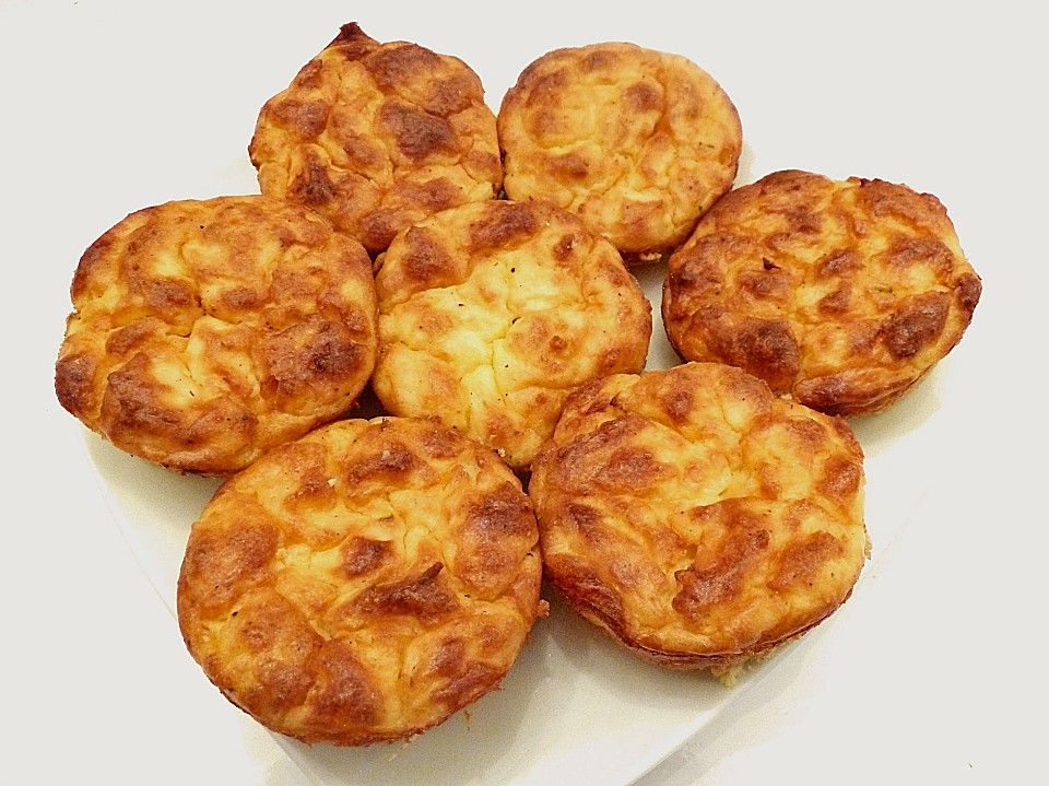 Muffins με κολοκύθια και φέτα Muffins με κολοκύθια και φέτα