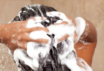 woman-shampoo-hair-shower1