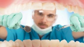 Προβλήματα υγείας που φαίνονται από τα δόντια
