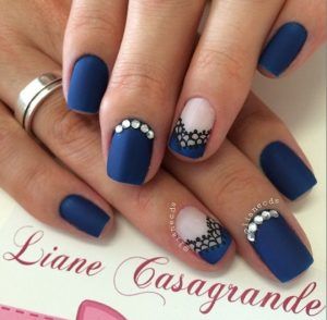 20-ekpliktika-mple-manikiour14_