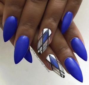 20-ekpliktika-mple-manikiour4_