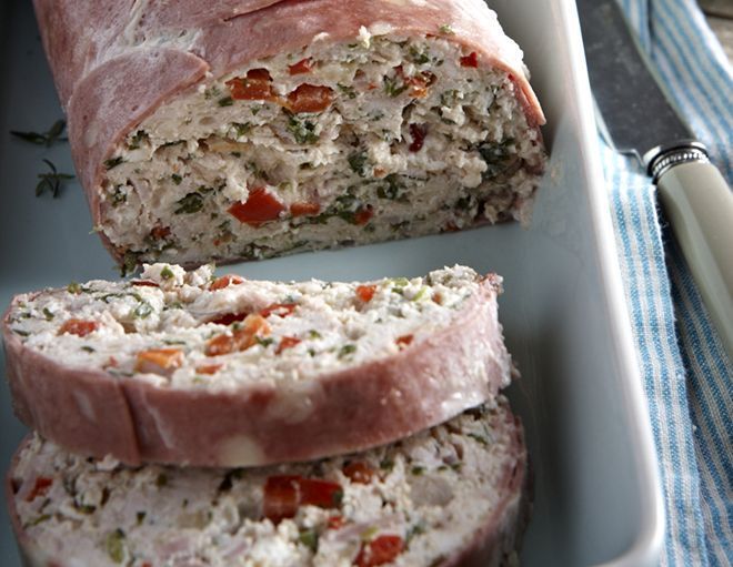 rolo_me_kima_kotopoyloy_kai_saltsa_giaoyrtioy-moystardas