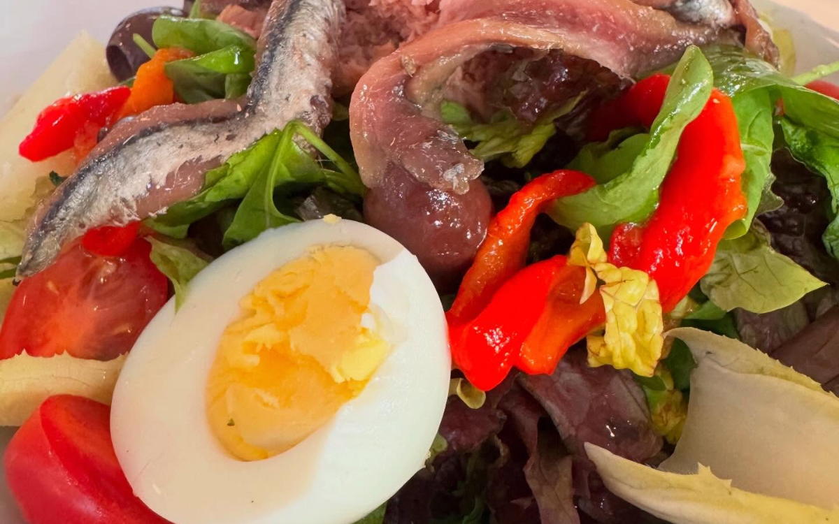 Σαλάτα Νισουάζ με υπέροχη σος