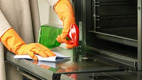 Πως να καθαρίσετε  όλες τις συσκευές της κουζίνα σας