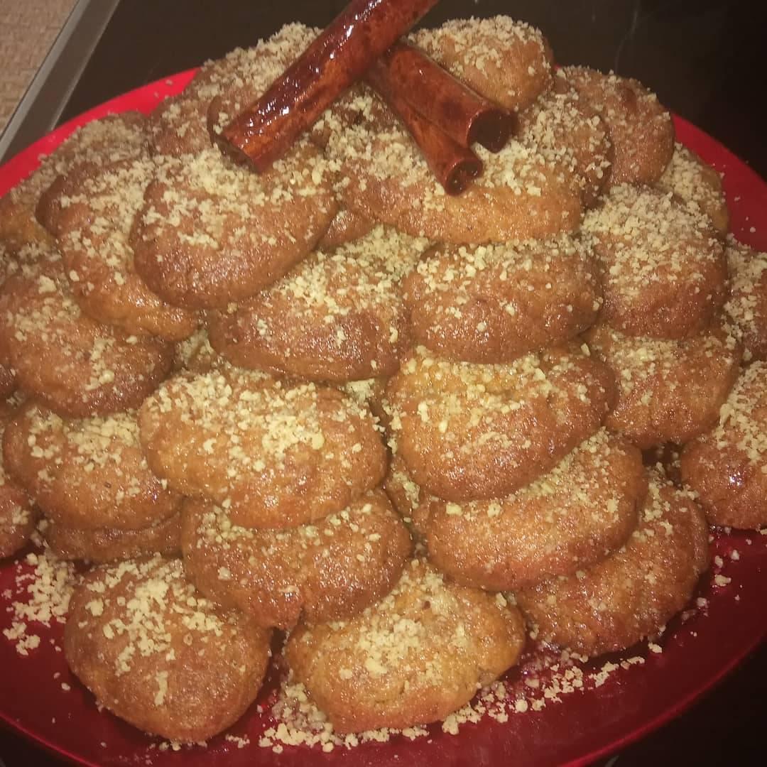 Τα μελομακάρονα της Βέφας Αλεξιάδου