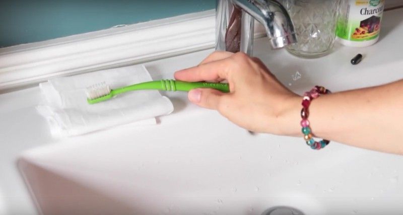 kolpo-gia-aspra-dontia1_