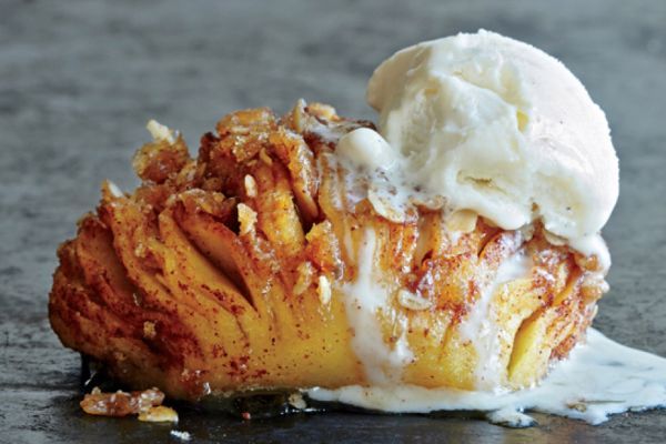 Λαχταριστά φουρνιστά μήλα hasselback