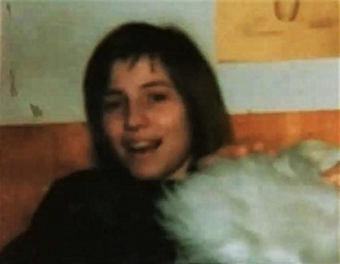 o-exokismos-tis-emili-roouz2_