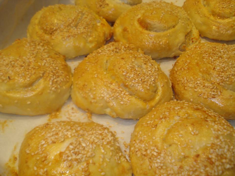 Στριφτα τυροπιτακια για το πρωινο μας