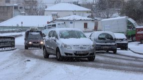 Έκτακτο δελτίο από την ΕΜΥ: Ο χιονιάς θα συνεχιστεί μέχρι την Πέμπτη