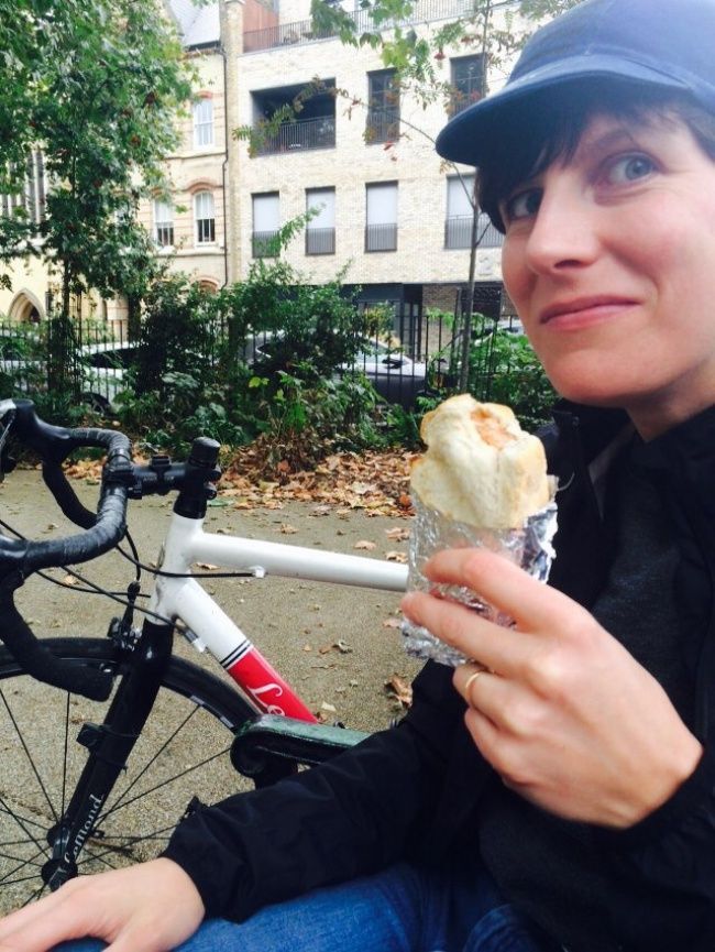 Αυτή η γυναίκα πέρασε ένα χρόνο απλά αγοράζοντας τα απολύτως απαραίτητα- Δείτε πόσα λεφτά της έμειναν!