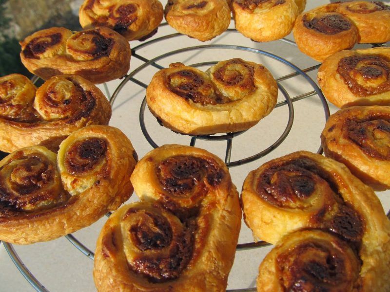 evdomadieo-menou-91517-8_