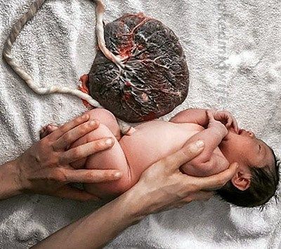 mora-prin-kopsoun-to-emfalio-loro8_