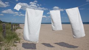 Κάντε τις πετσέτες σας πιο λευκές από ποτέ με φυσικούς τρόπους