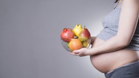 Διατροφικές ελλείψεις στην εγκυμοσύνη: Πιθανές επιπτώσεις στο έμβρυο (πίνακας)