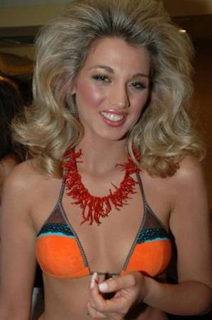 Θα τις αναγνωρίζατε; Διάσημες Ελληνίδες πριν & μετά την πλαστική μύτης (εικόνες)