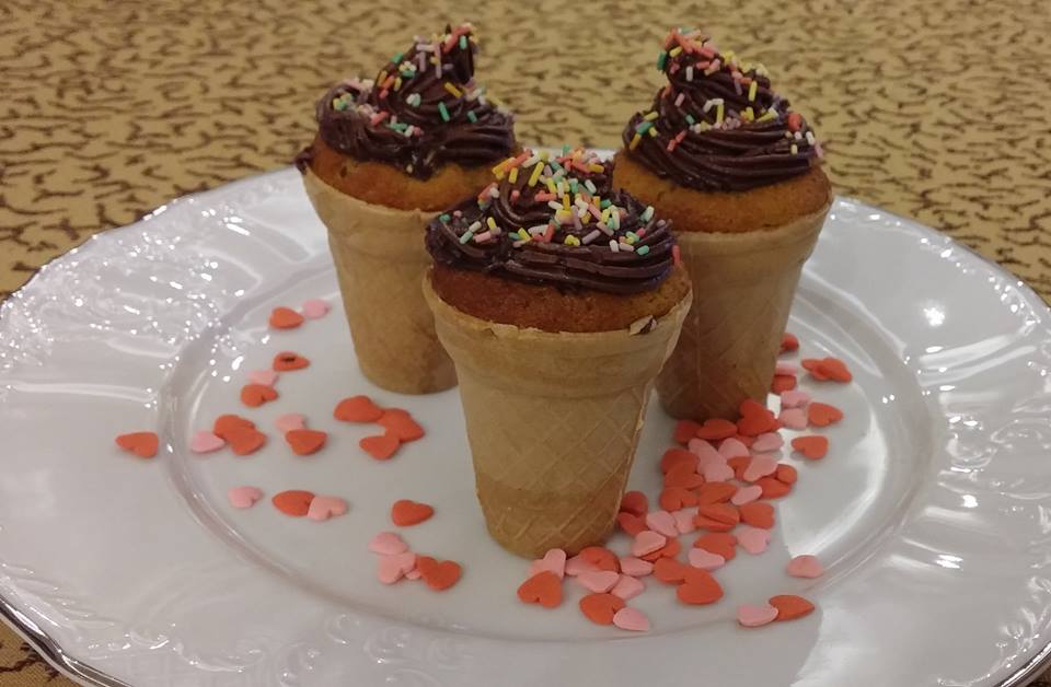 Υπέροχα νηστίσιμα κεικάκια για παιδιά από 2 έως 102 ετών.