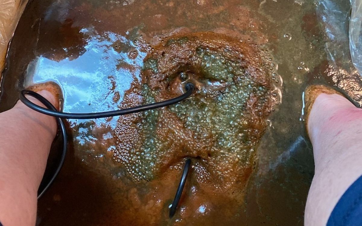 Πως να αποτοξινώσετε το σώμα σας διαμέσου των ποδιών σας!