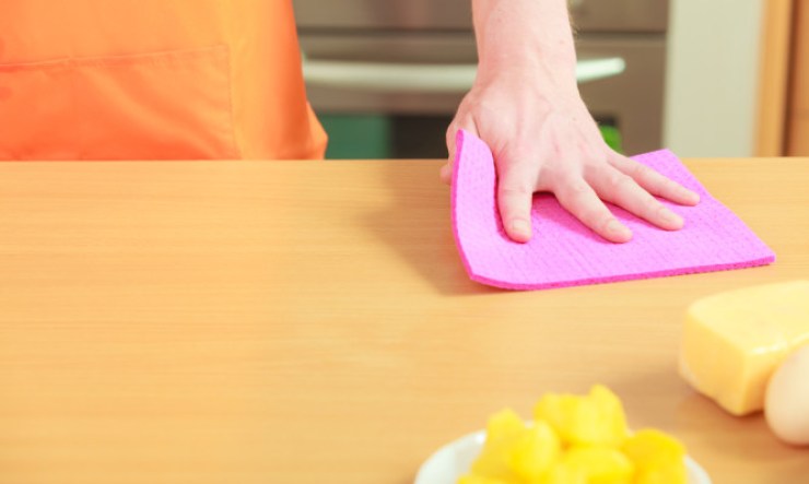 Το Βετέξ Έχει Τα Περισσότερα Βακτήρια Στην Κουζίνα – Δείτε Πώς Να Το Καθαρίζετε Σωστά -ΒΙΝΤΕΟ