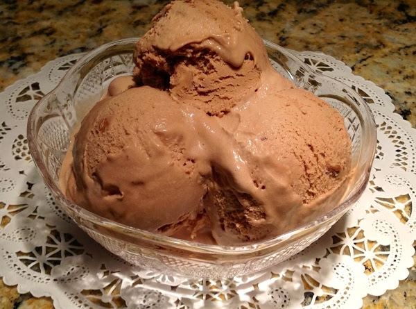 3 φανταστικες συνταγες για παγωτό με πραλίνα