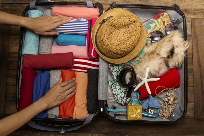 Βαλίτσα διακοπών: 10 tips για να την οργανώσεις εύκολα, σωστά και γρήγορα