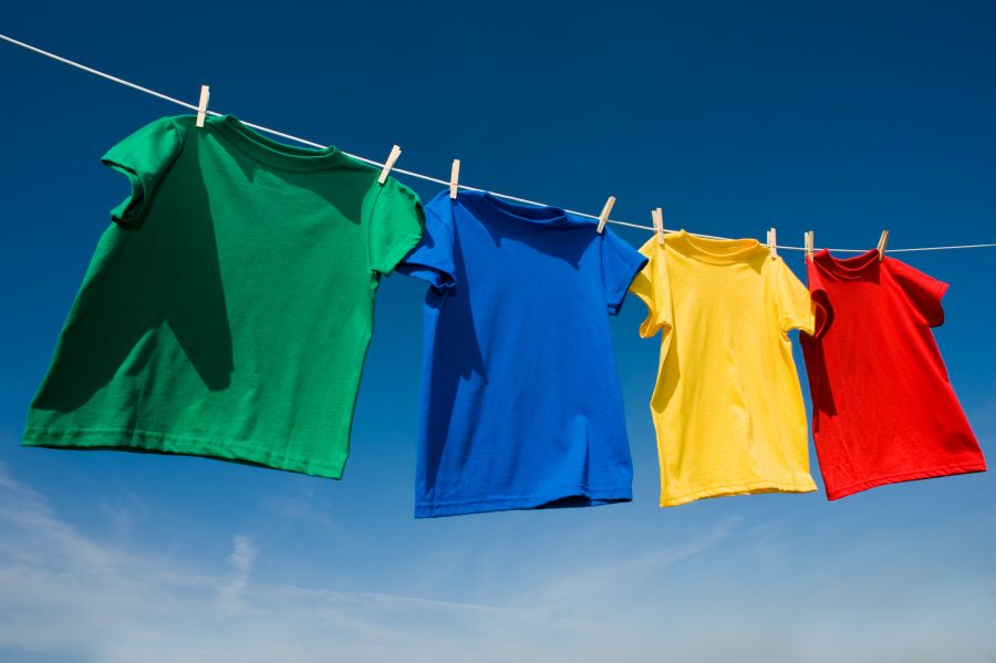 Πως να δεις αν τα ρούχα σου βγάζουν χρώμα