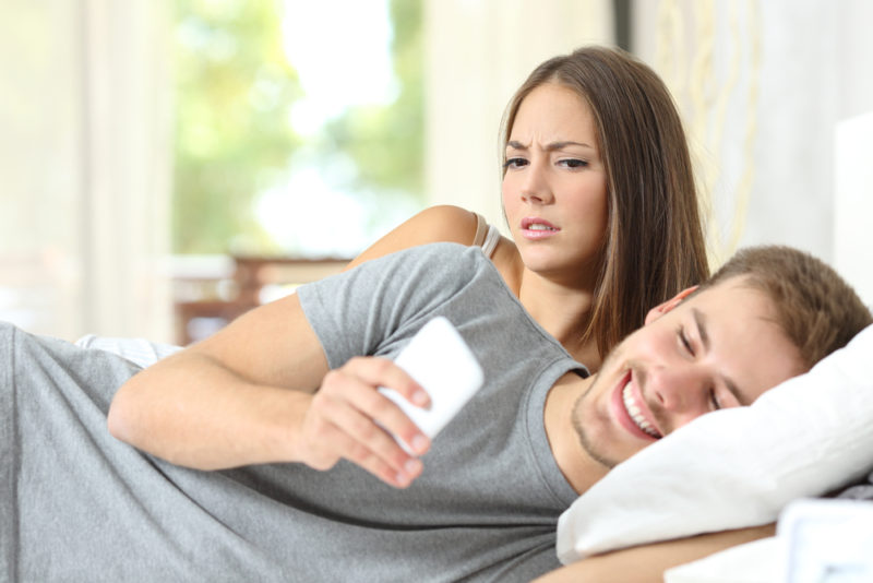 5 τοξικές συνήθειες σε μια σχέση που φαίνονται φυσιολογικές