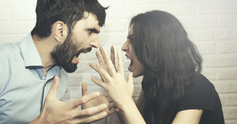 5 τοξικές συνήθειες σε μια σχέση που φαίνονται φυσιολογικές