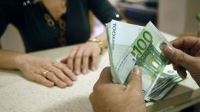 Ποιες μητέρες δικαιούνται επίδομα 1000 ευρ