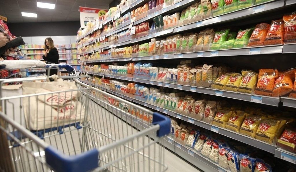 Πάτρα: Η εξοργιστική απάντηση ενός καθηγητή που ντρόπιασε τη μαθήτρια του… Επειδή εργάζεται σε σούπερ μάρκετ…