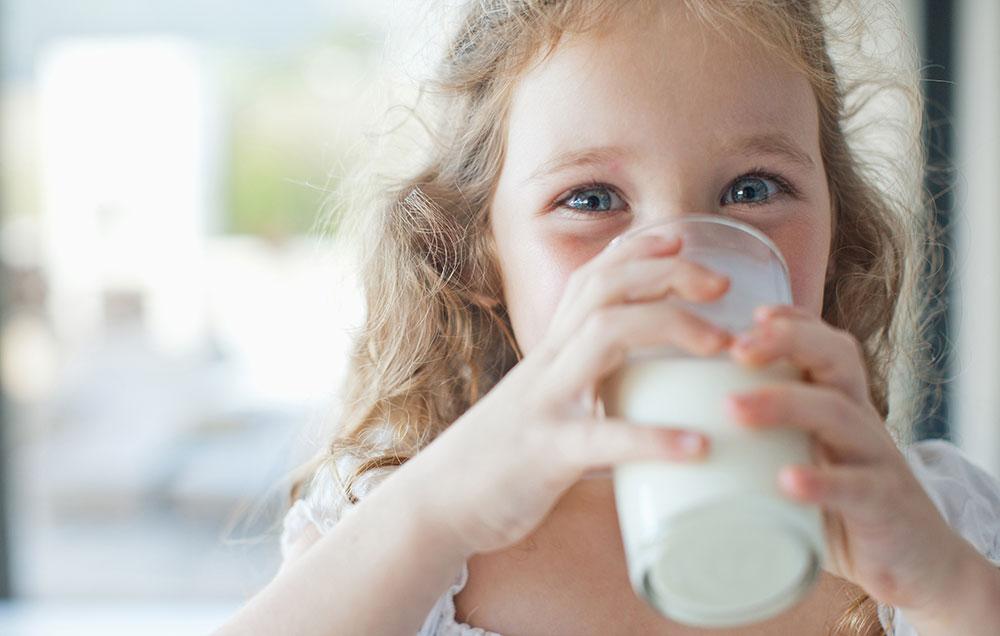 9 τρόποι για να πιεί το παιδί σας γάλα