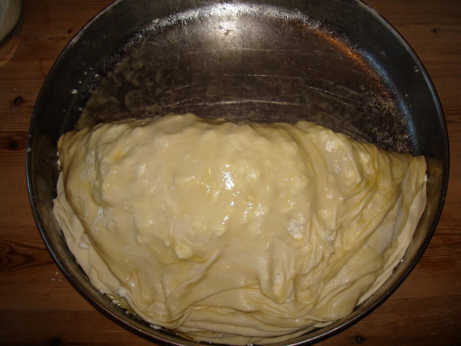 Τυροκουλούρι Θεσσαλίας ή πίτα του κάμπου : Παραδοσιακή τυρόπιτα με ρίζες απο τη Θεσσαλία. Δείτε φωτογραφίες βήμα βήμα